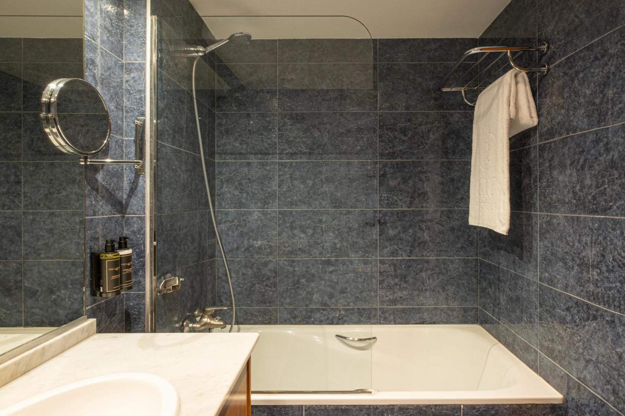 Exe Plaza Delicias Hotel 3*