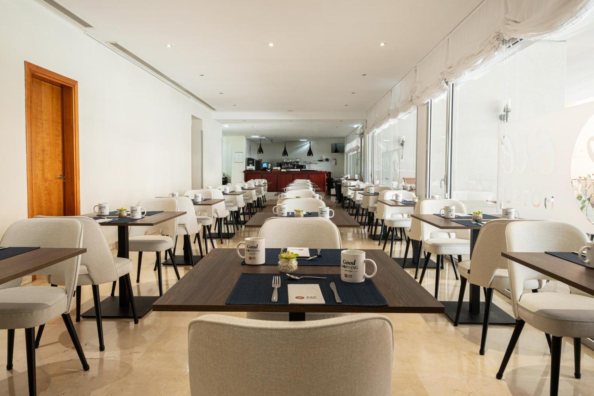 Exe Plaza Delicias 3*